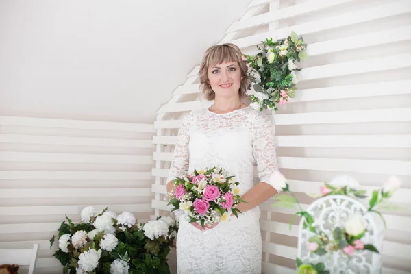 Beautiful bride — Stock Photo, Image