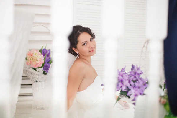 Sposa allegra — Foto Stock