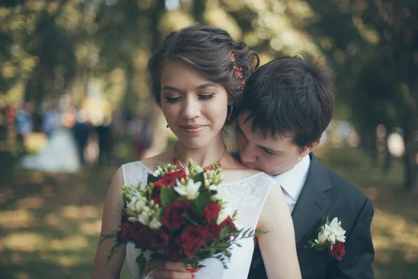 Marido e esposa no dia do casamento — Fotografia de Stock