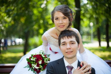 Düğün gününde yeni evliler