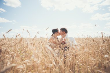 Güzel gelin ve damat