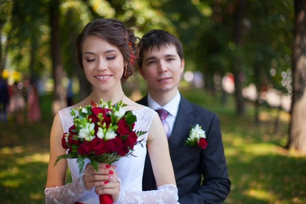 Sposi il giorno del matrimonio — Foto Stock