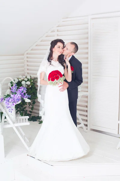 Recién casados el día de la boda —  Fotos de Stock