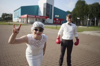 Düğün gününde yeni evliler