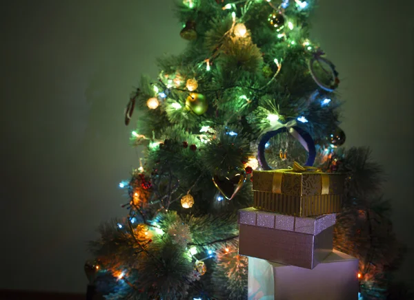 Рождественская елка с Рождеством — стоковое фото