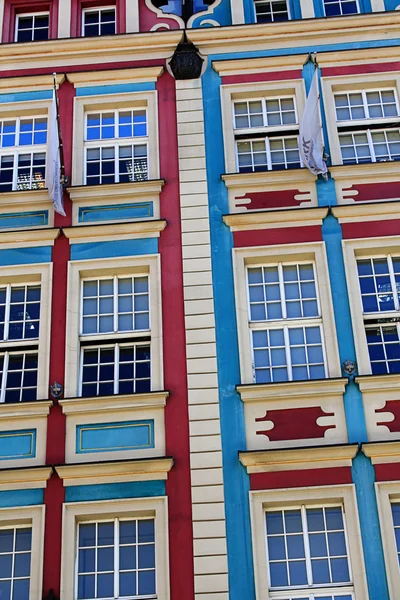 Architektur von Breslau, Polen, Europa. Stadtzentrum, bunte, historische Marktplatzgrundstücke. Niederschlesien, Europa. — Stockfoto