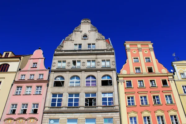 Építészet, Wrocław, Lengyelország, Európa. Belváros, színes, a történelmi piac tértől bérházak. Alsó-Szilézia, Európa. — Stock Fotó