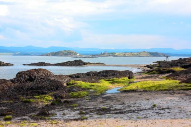 Black Sand Plajı, Aberdour, İskoçya.