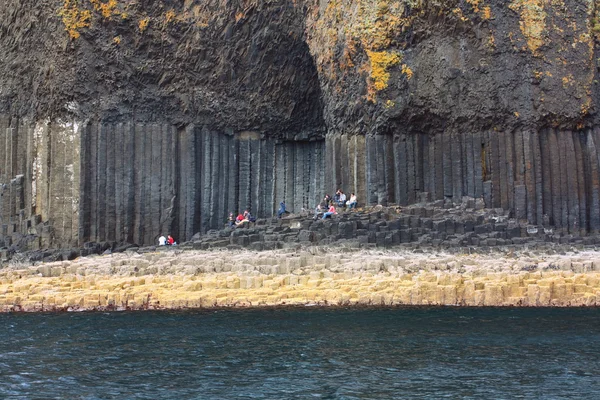 Staffa, una isla de las Hébridas Interiores en Argyll y Bute, Escocia — Foto de Stock