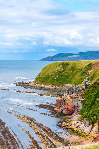 Berwickshire Coastal Path, syn på Cove Bay, Skottland, Storbritannien — Stockfoto