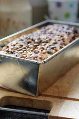 Fırından yeni çıkmış ile lots-in tohumlar, organik, ev yapımı ekmek yakın çekim