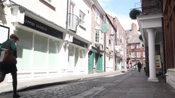 York, Inglaterra, 22 de junho de 2015, turistas que visitam a cidade . — Vídeo de Stock