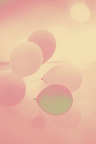 Konstnärliga bakgrund med färgglada ballonger, vintage stil — Stockfoto