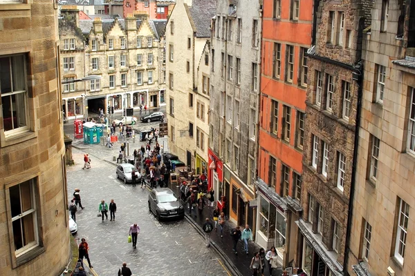 Turisti nel Greater Grassmarket, Edimburgo, Scozia, 11.08.2015 — Foto Stock