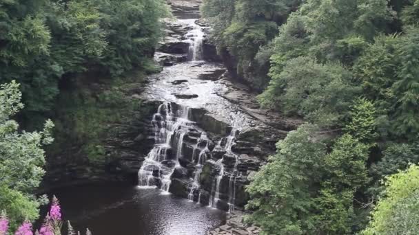 Río Clyde, New Lanark, Escocia — Vídeos de Stock