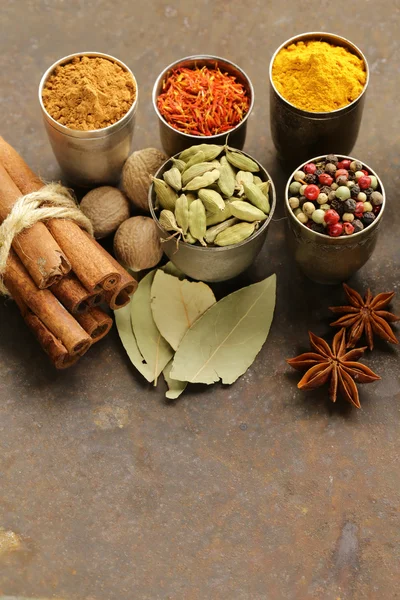 Variety of spices (saffron, paprika, pepper, fennel, cinnamon, turmeric, nutmeg) — Stock Photo, Image