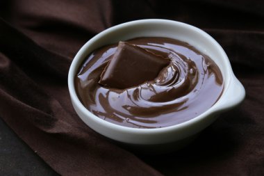 Kahvaltı ve tatlı çikolata spread ganache