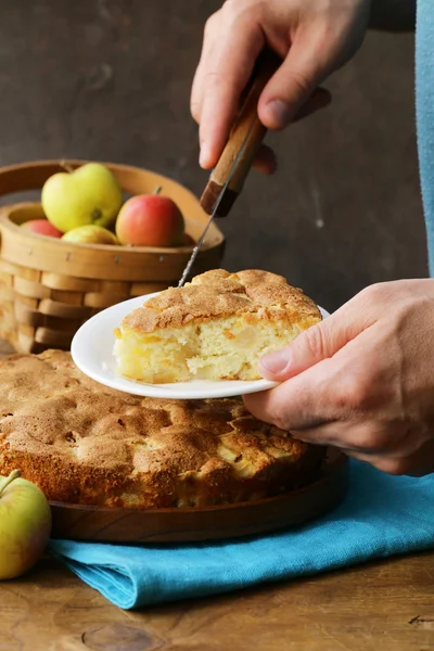 Cottura fatta in casa, torta di mele cucina domestica — Foto Stock