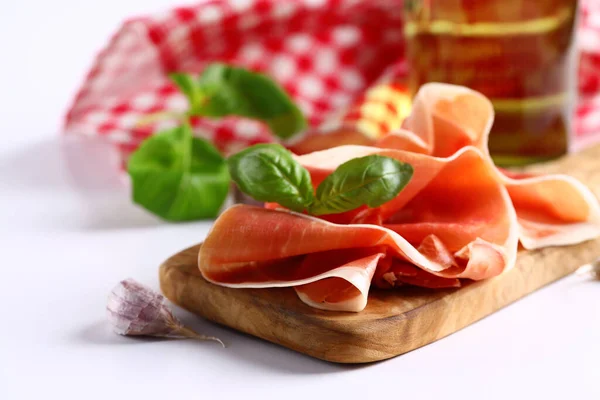 Jambon Parme Italien Feuille Basilic — Photo