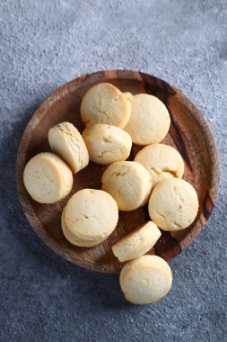 Tatlı olarak doğal organik tereyağlı kurabiye.