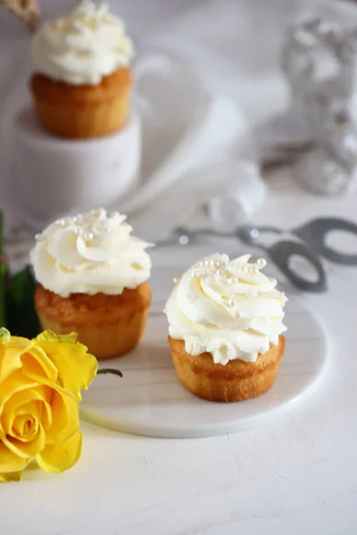 Cupcake Com Creme Baunilha Para Deleite Férias — Fotografia de Stock