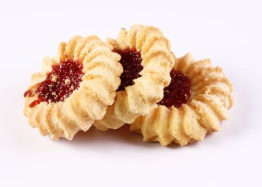 Beyaz arkaplanda kurabiye bisküvileri