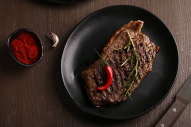 Sağlıklı yemek için kızarmış bbq eti.