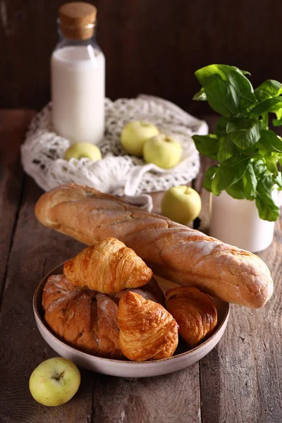Fresh Croissants Breakfast Table Still Life — 스톡 사진
