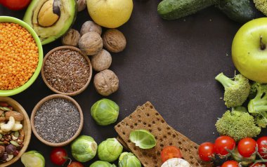 sağlıklı beslenme için taze sebze ve meyve