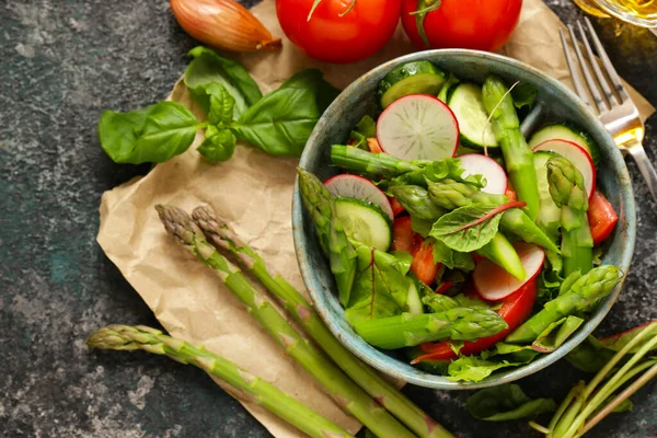 Frisse Salade Met Tomaten Radijs Gezonde Voeding — Stockfoto