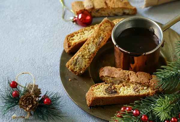 ビスコッティビスケットホットチョコレートトリートメントクリスマス — ストック写真