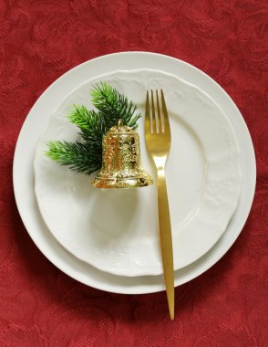 Noel süslemeleri ile noel sofrası