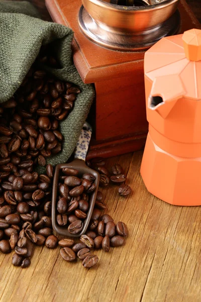 Still life coffee beans in a bag and coffee pot — Stock Photo, Image