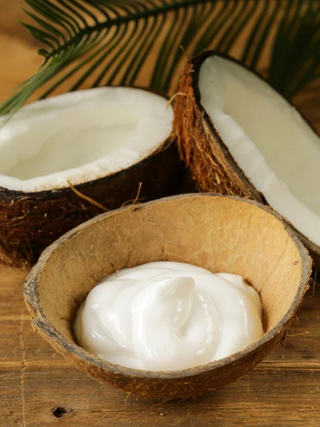 Moisturizer natural coconut cream for face and body — Stock Photo, Image