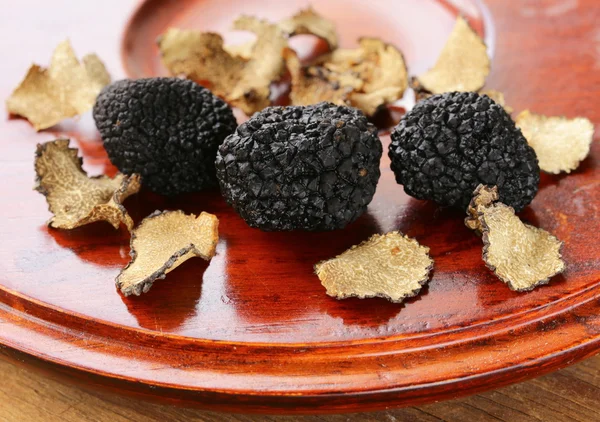 Fungo al tartufo nero raro costoso - verdura gourmet — Foto Stock