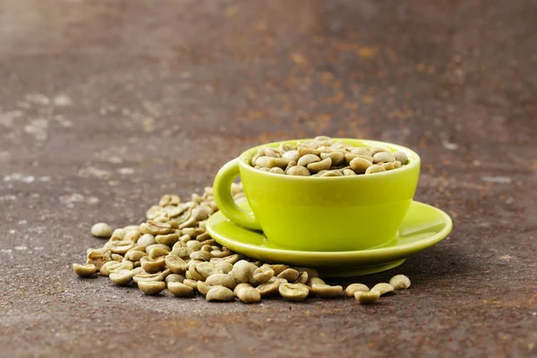 Organic green coffee beans close-up, healthy food — Stock Photo, Image