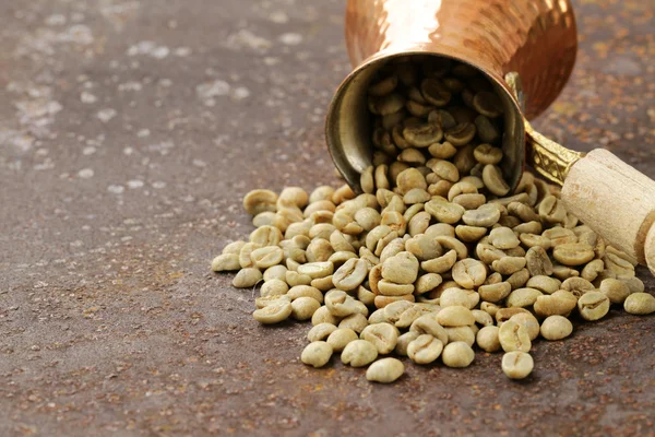 Bio-Kaffeebohnen aus nächster Nähe, gesunde Ernährung — Stockfoto