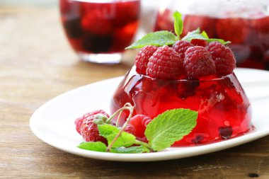 Berry meyve jöle taze meyveler ile - tatlı yaz