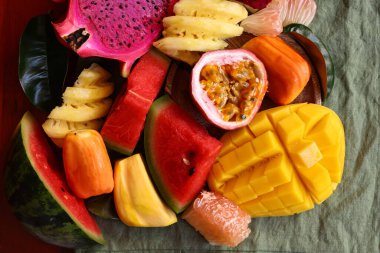 taze organik tropik meyve çeşitleri