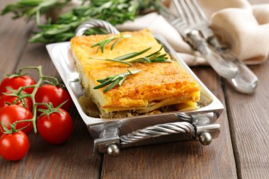 ev yapımı patates graten et ve peynir ile