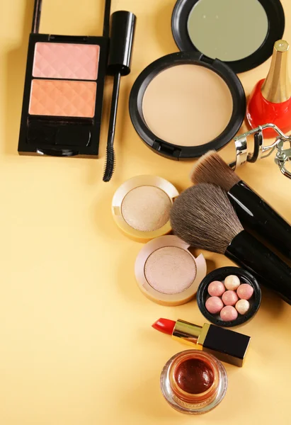 Cosmetics set for make-up (face powder, lipstick, mascara brush, nail polish, blush, eye shadow) — Stock Photo, Image