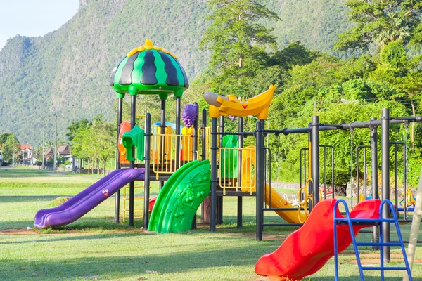 Παιδική χαρά πάρκο. — Φωτογραφία Αρχείου