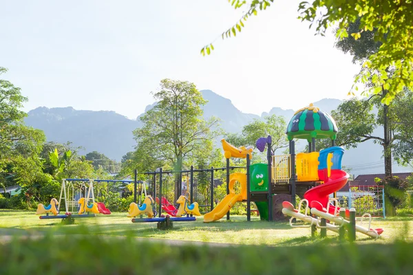 Parque infantil infantil. — Fotografia de Stock