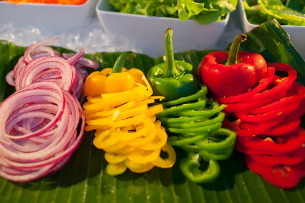 ボウルにサラダ野菜. — ストック写真