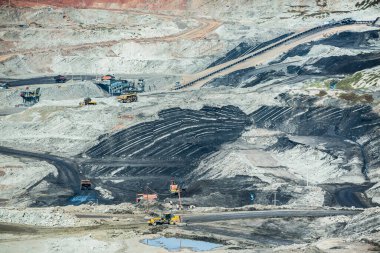 Ülkede elektrik üretimi için kullanılan linyit kömür madeni..