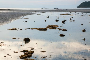 Tayland 'da gün batımından önce Koh Samui manzarası.