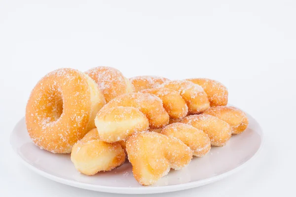 Objednej si jídlo doma. (Ochrana před COVID 19), Delicious Sugar Ring Donut s bílou knihou Pozadí — Stock fotografie