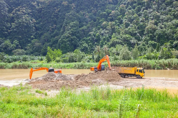 Monster machines working on site — Stock Photo, Image