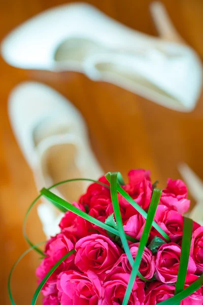 Bouquet da sposa di rose — Foto Stock