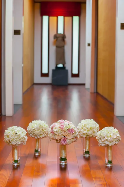 Bröllop bukett med rosor — Stockfoto